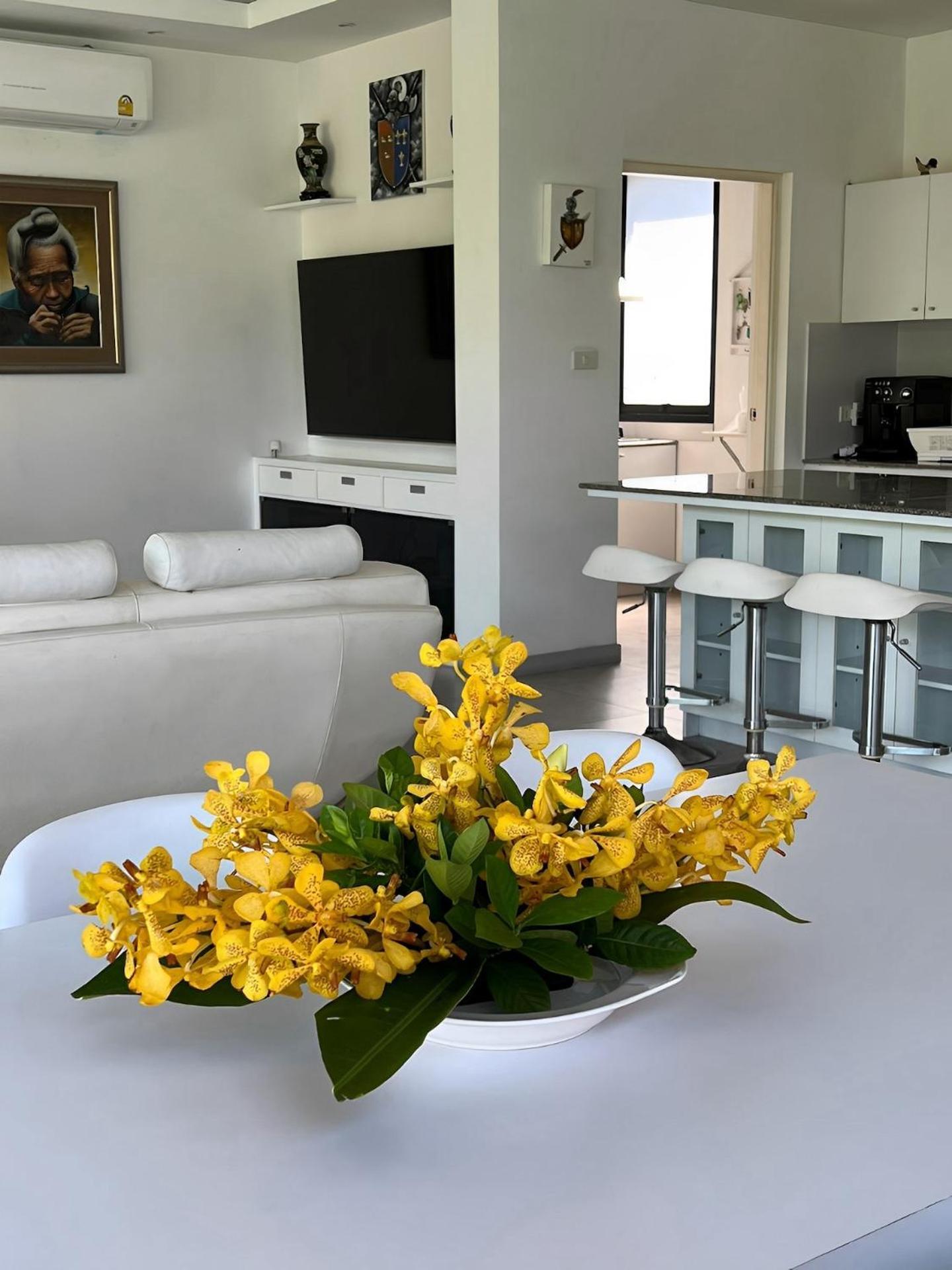 Tropical Cocoon Vila *